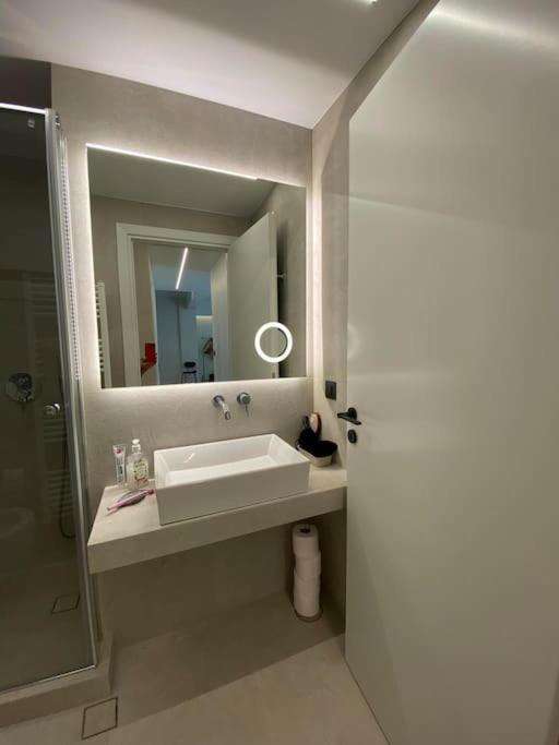 Sapfo Luxury Apartment 1 In Atene Esterno foto